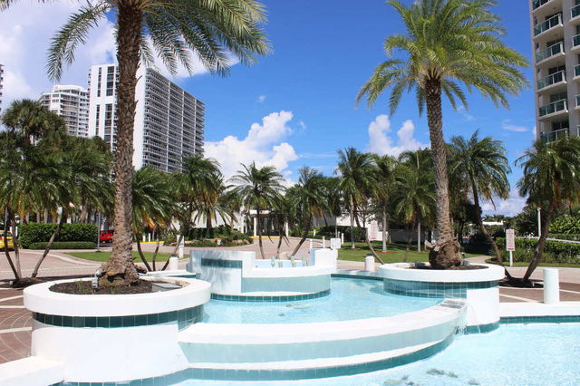 Hamptons South  photo 5